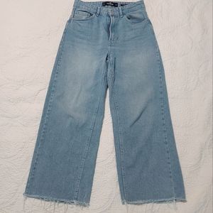 HOLLISTER Size 5 "Ultra High-Rise Culotte" Jeans - Wide-Leg, Ankle-Length